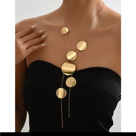 Modern Gold Disc Necklace with Asymmetrical Design - Picture 1 of 4